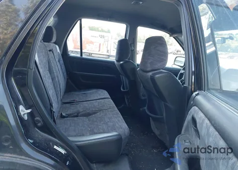 2004 Honda Cr-V Lx from USA, damaged, VIN JHLRD68494C017876